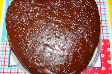 Bolo de chocolate e castanha da Nina