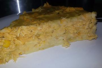 Torta de frango cremosa e fácil