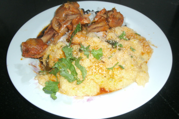 Polenta com pedaços de milho