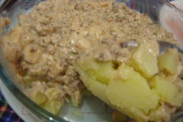 Batata cremosa com carne moída