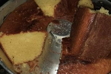 Bolo de fubá com leite coalhado