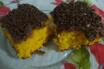 Bolo de Cenoura com Cobertura de Brigadeiro