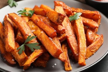 Cenoura na airfryer: palitos crocantes, saudáveis e fáceis de fazer