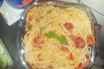 Macarrão com calabresa simples