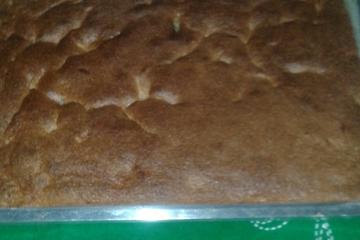 Bolo de banana fácil e sem leite