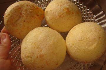 Pão de queijo de padaria