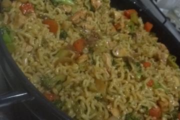 Yakissoba de frango