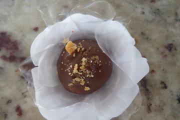 Bombom de amendoim