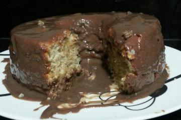 Bolo de banana com castanha-do-pará