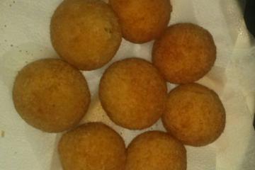 Bolinha de queijo de festa