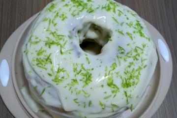 Bolo verde de limão