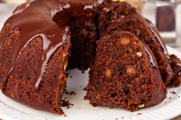 Bolo fit na airfryer de banana com chocolate muito saboroso