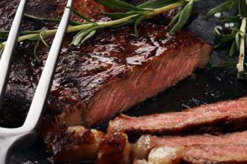 Como temperar a carne para churrasco