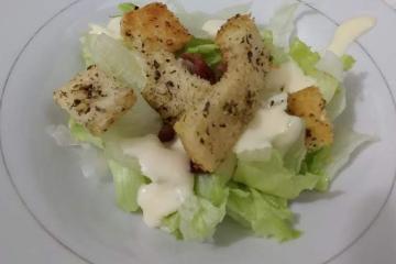 Salada ceaser fácil