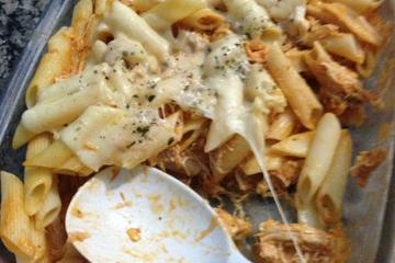 Penne com frango