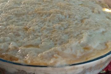 Escondidinho de mandioca com carne moída