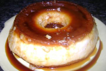 Pudim mineiro com canela