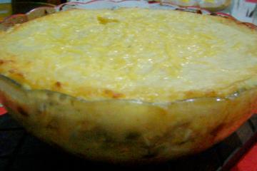 Bolo de batata com frango