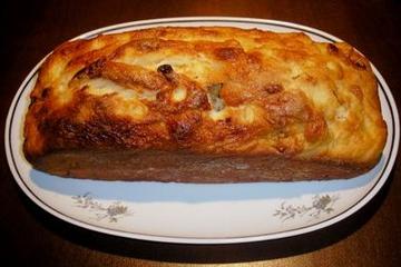 Pão doce com passas negras