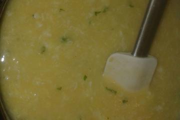 Sopa de fubá com ovos