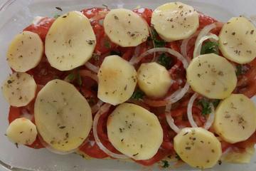 Filé de merluza com batata ao forno