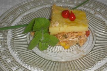 Polenta recheada com frango