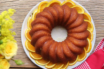 Bolo de limão e laranja com camomila