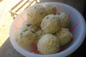 Bolinho de arroz simples da Valéria