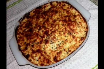 Couve-flor gratinada com molho branco e queijo