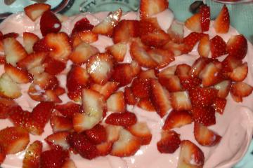 Sobremesa simples de morango
