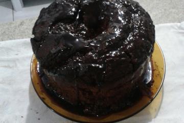 Bolo de chocolate com água