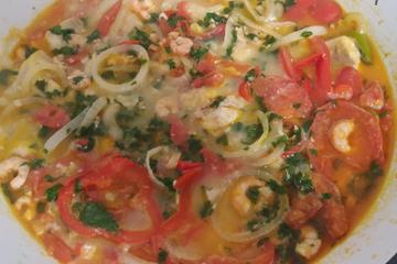 Moqueca de peixe e camarão