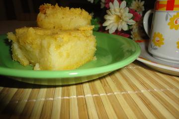 Bolo de fubá cremoso