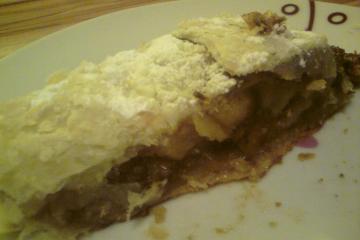 Strudel de maçã e chocolate