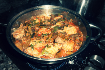 Frango com quiabo