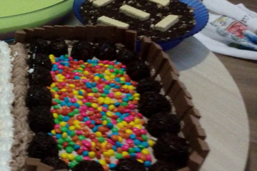Bolo de Chocolate KIT KAT