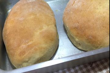 Pão caseiro com fermento biológico