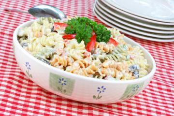 Salada de macarrão com maionese simples