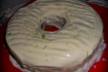 Bolo de limão com iogurte