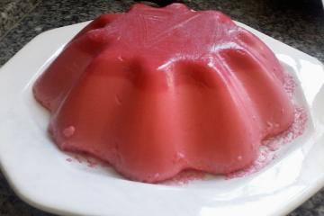 Gelatina cremosa com leite