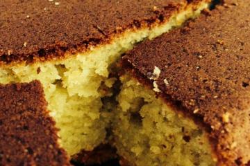 Bolo de maçã com canela
