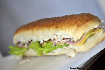 Pão caseiro recheado