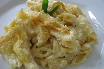 Macarrão 3 queijos fácil
