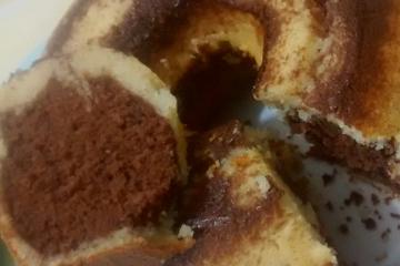 Bolo mesclado de chocolate