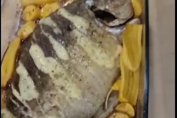 Tambaqui assado no forno