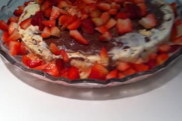 Torta de suspiro e sorvete
