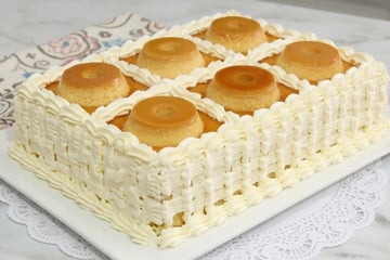 Bolo com mini pudim e recheio de doce de leite viral das confeitarias: já aprenda para vender