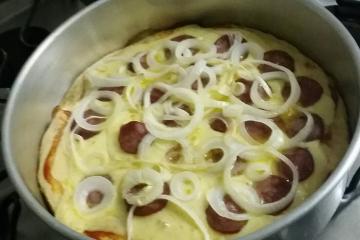 Massa de pizza alta e fofa