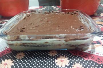 Pavê de chocolate preto e chocolate branco