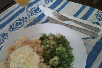 Macarrão light com frango e molho branco